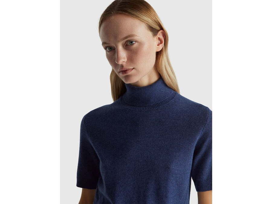 air force blue short sleeve turtleneck in cashmere blend