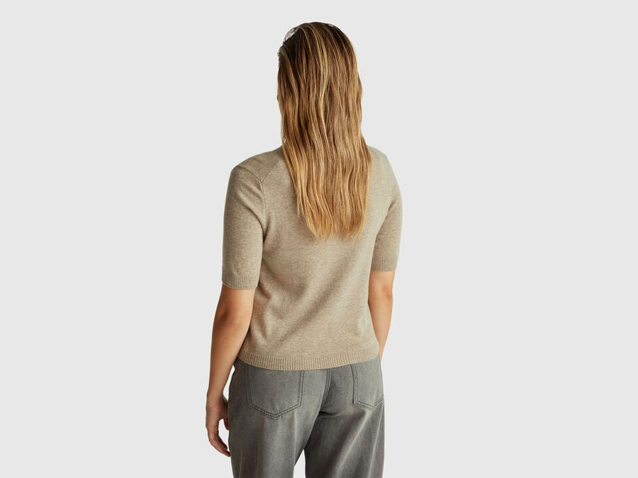 beige short sleeve turtleneck in cashmere blend