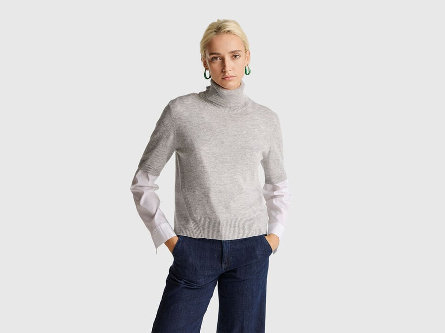 light gray short sleeve turtleneck in cashmere blend