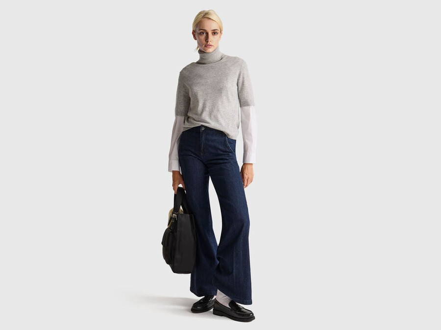 light gray short sleeve turtleneck in cashmere blend