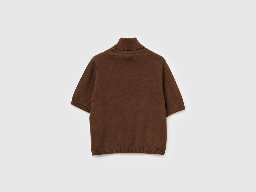 brown short sleeve turtleneck in cashmere blend