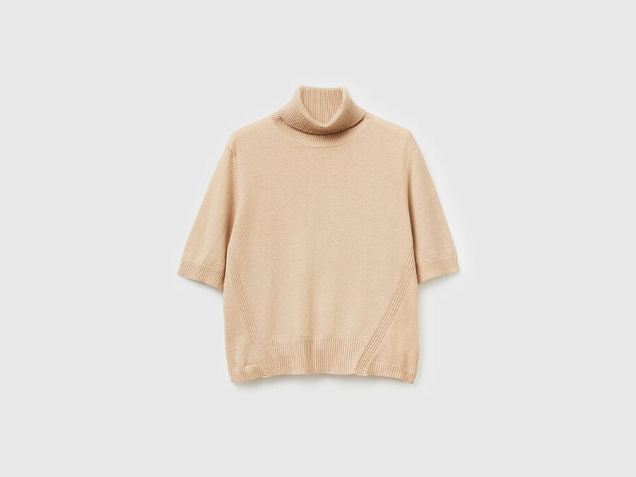 camel short sleeve turtleneck in cashmere blend
