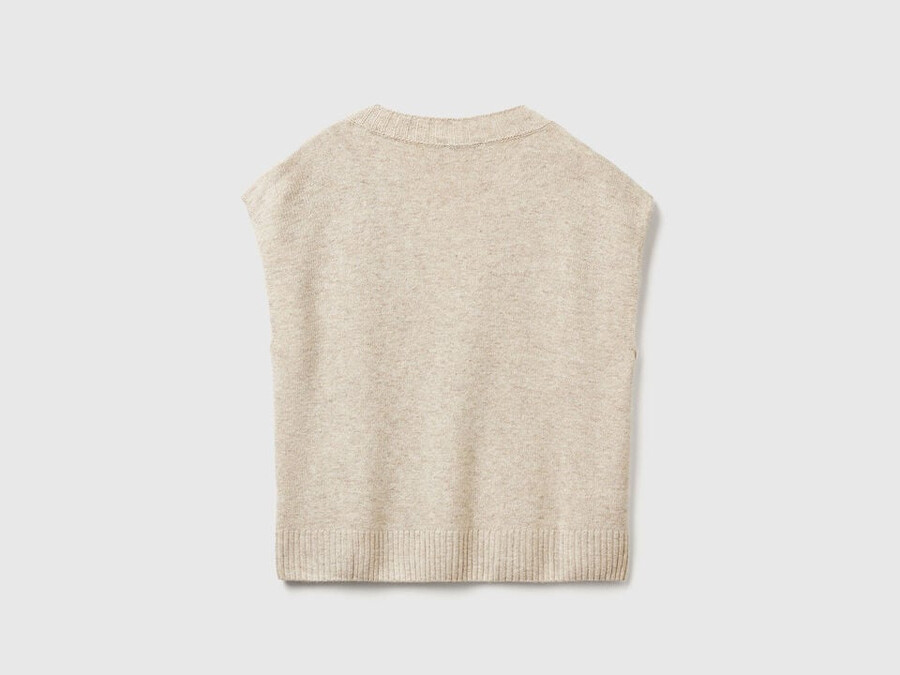 v-neck vest in wool blend