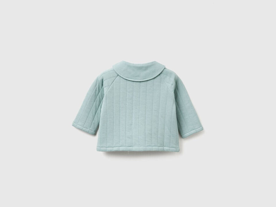 sweatshirt with collar