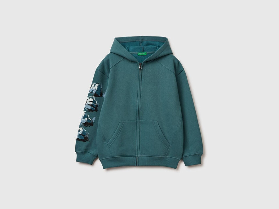 sweatshirt with print