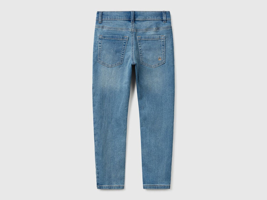 skinny fit jeans