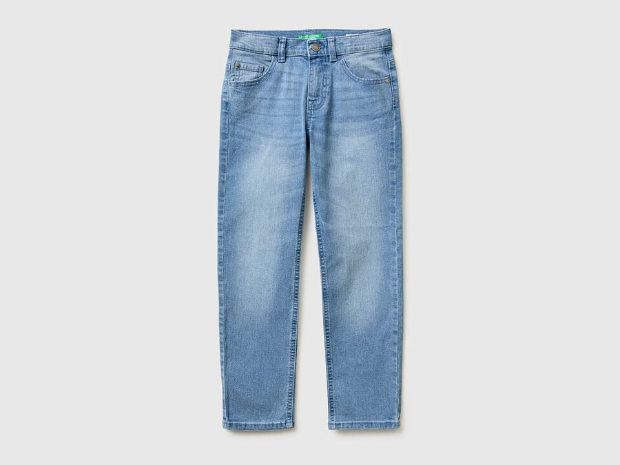 slim fit jeans