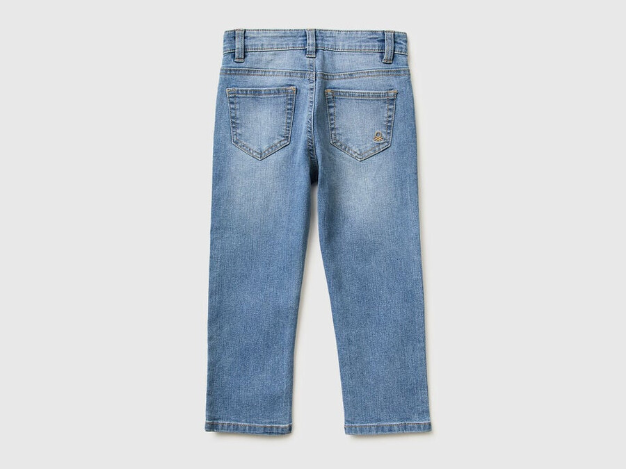 slim fit jeans