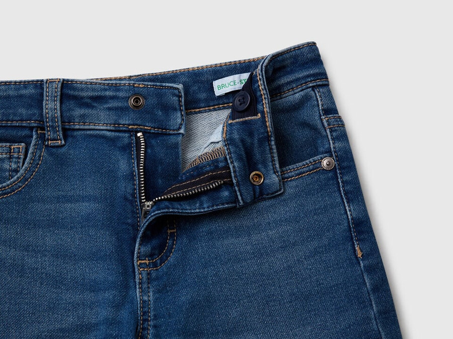straight leg jeans