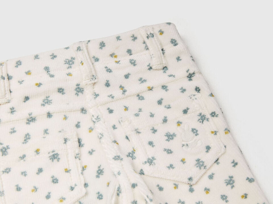 trousers with chenille pattern print