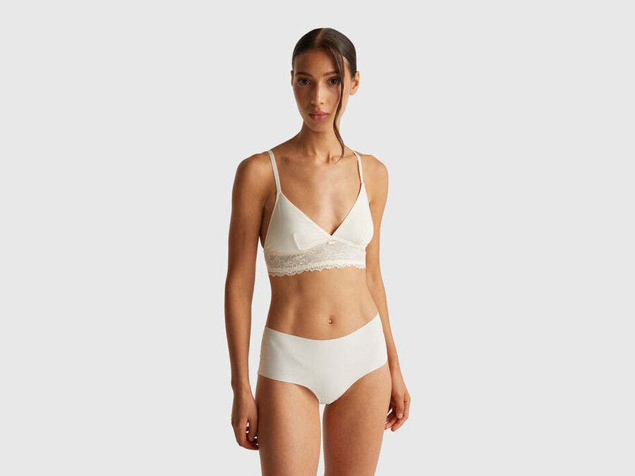 triangle bra with lace
