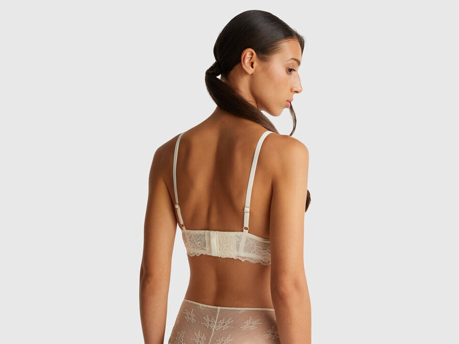 triangle bra with lace