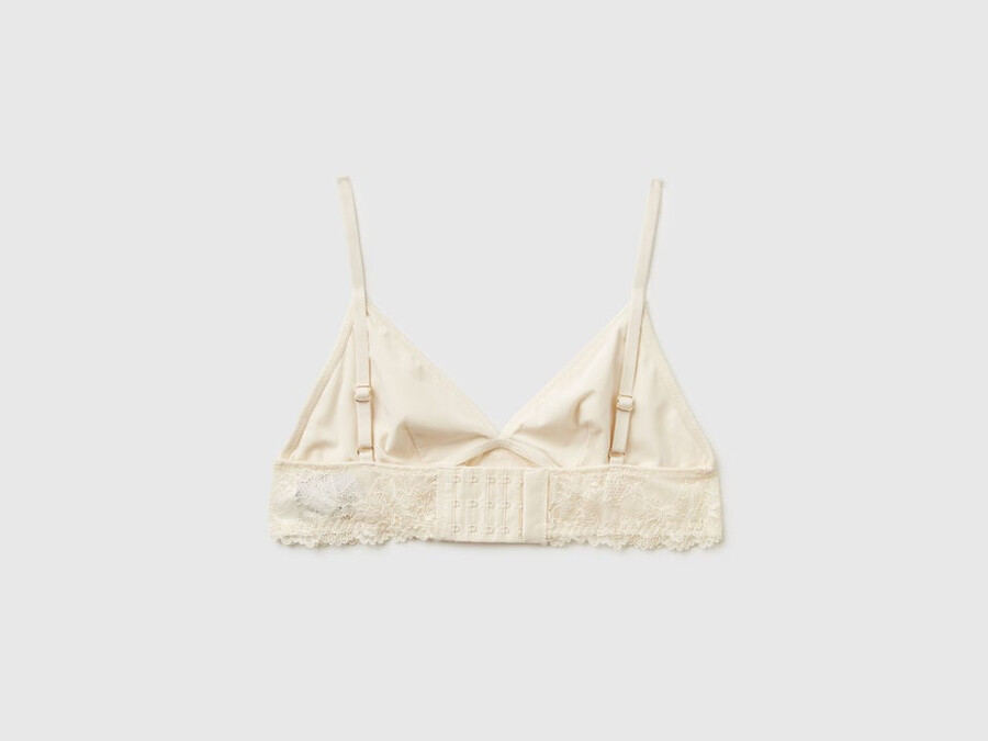 triangle bra with lace
