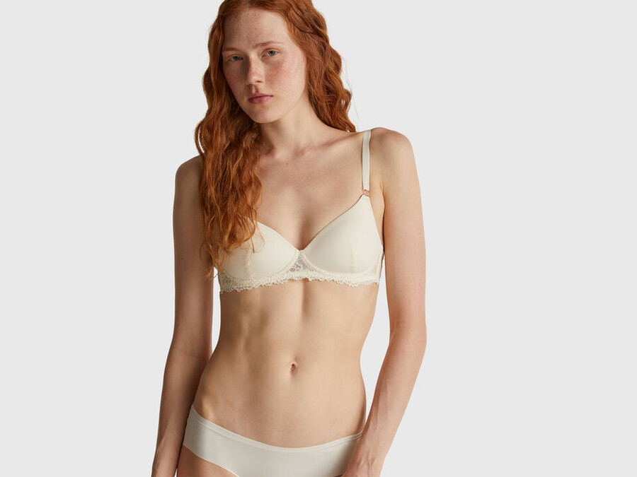 padded bra with lace